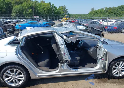 2017 Chevrolet Malibu 1Lt from USA, damaged, VIN 1G1ZE5ST0HF129709